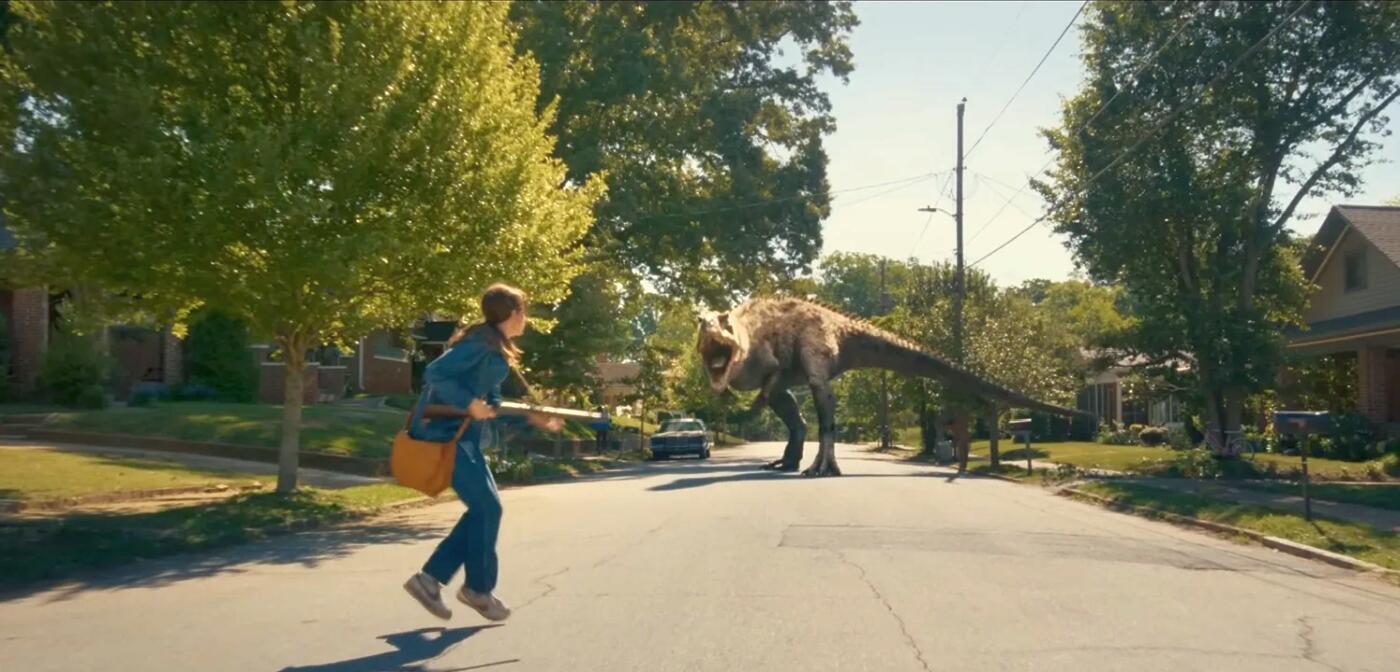 Gefeierter Dino-Abenteuerfilm mit Anne Hathaway kommt nur 6 Wochen nach Kinostart in den Stream